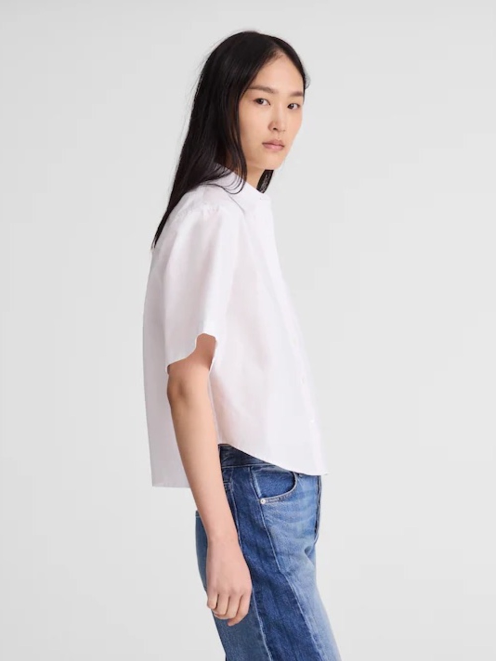 Madewell Straight-Hem Short-Sleeve Shirt in Poplin - Picture 2 of 5